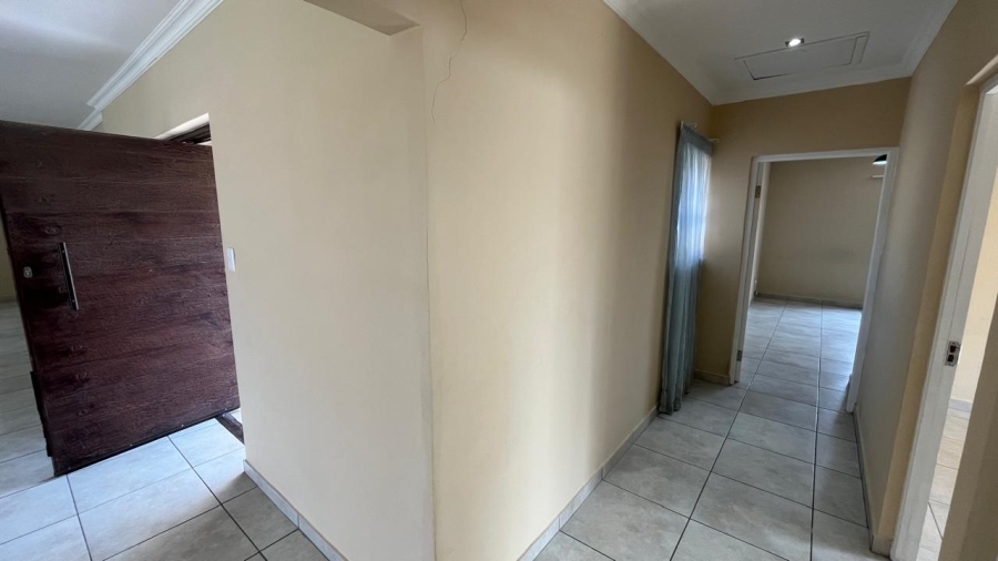To Let 4 Bedroom Property for Rent in Fountains Estate Eastern Cape